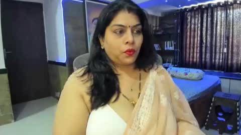 Snapshot of tarivishu23 chatting on December 4, 5:49 am tarivishu23 online show from December 4, 5:49 am