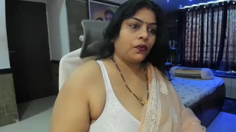 Snapshot of tarivishu23 chatting on September 26, 3:21 am tarivishu23 online show from September 26, 3:21 am
