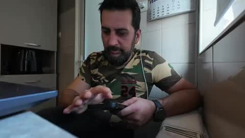 tarkan198 online show from February 11, 1:09 pm