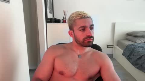 tarquit8 online show from September 21, 7:10 am