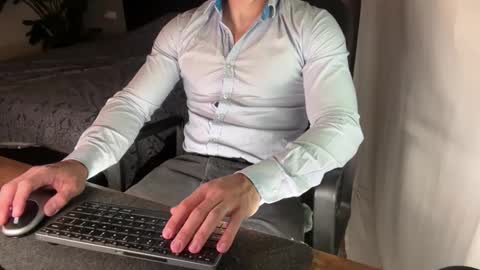 Snapshot of tarquit8 chatting on May 26, 7:32 pm tarquit8 online show from May 26, 7:32 pm