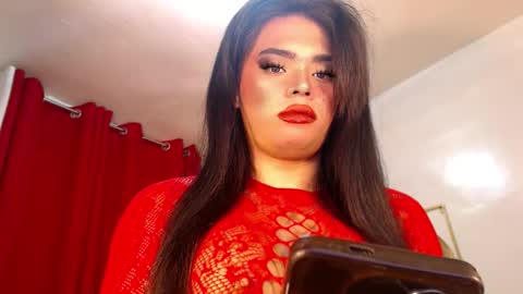 Snapshot of tasha_goddess chatting on February 12, 1:44 am tashaa online show from February 12, 1:44 am