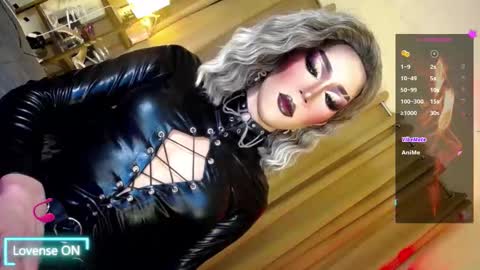 Snapshot of tasteaddict_ chatting on October 31, 3:57 pm tasteaddict_ online show from October 31, 3:57 pm