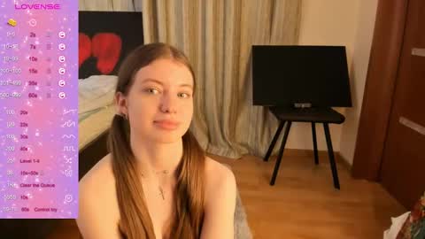 Snapshot of tate_west chatting on December 27, 3:15 pm Lizzy online show from December 27, 3:15 pm