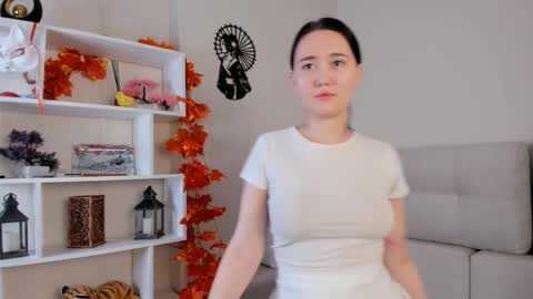 Snapshot of tate_west chatting on January 21, 5:05 am Lizzy online show from January 21, 5:05 am