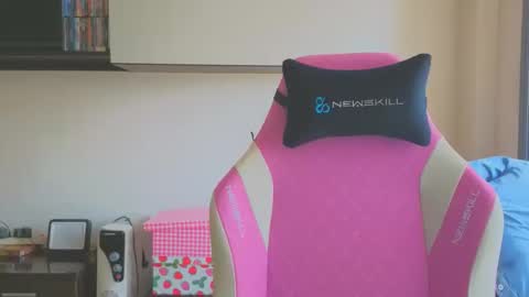 Snapshot of tatiana2224 chatting on February 8, 4:32 pm tatiana2224 online show from February 8, 4:32 pm