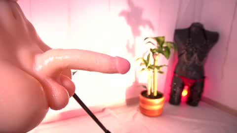 Snapshot of tatiana_monroe chatting on April 23, 2:08 pm Hey Im Tatiana online show from April 23, 2:08 pm