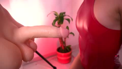 Snapshot of tatiana_monroe chatting on May 7, 1:38 pm Hey Im Tatiana online show from May 7, 1:38 pm