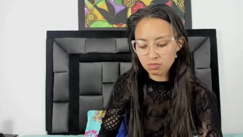 Tati online show from December 23, 4:39 pm