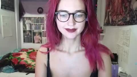 Snapshot of tatianaromanova chatting on December 2, 6:47 pm Tatiana online show from December 2, 6:47 pm