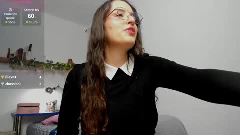 Snapshot of tatiannaz chatting on September 26, 9:19 pm Tatianna online show from September 26, 9:19 pm