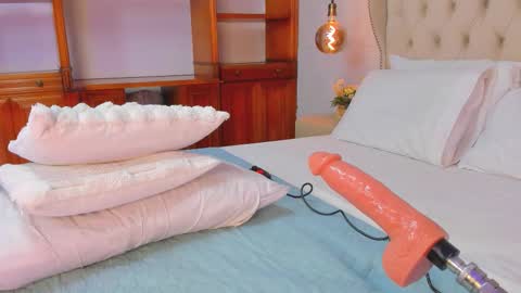 Snapshot of tatihornyy chatting on October 30, 11:00 am TATI online show from October 30, 11:00 am