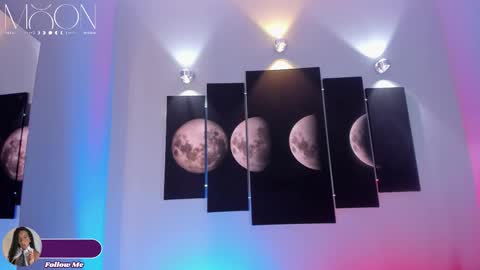 Snapshot of tatii_moon chatting on November 6, 4:13 am Tati online show from November 6, 4:13 am