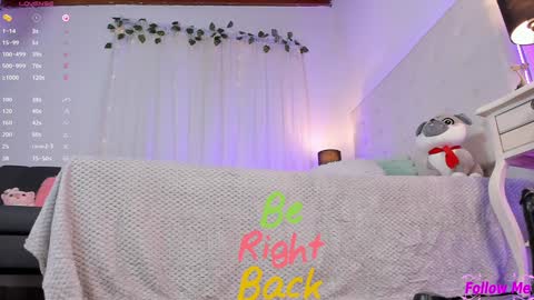 Snapshot of tatikiss_ chatting on December 28, 3:59 pm Tatiana independent girl online show from December 28, 3:59 pm