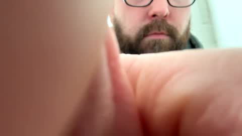 MrMrs online show from December 31, 2:47 pm