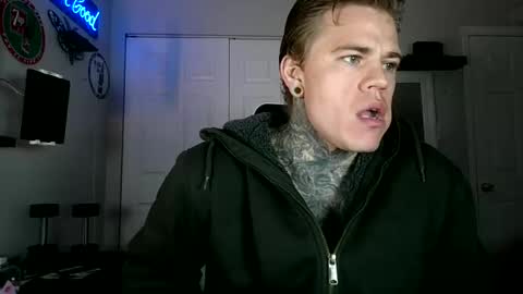 Snapshot of tatteddaddy9000 chatting on October 7, 10:23 am D-Man online show from October 7, 10:23 am