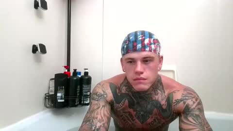 Snapshot of tatteddaddy9000 chatting on October 10, 10:47 am D-Man online show from October 10, 10:47 am