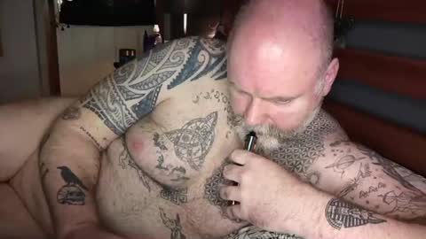 Tattooeddilf 01 online show from January 1, 1:37 am