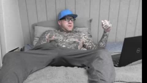 tattooedteaseme online show from April 11, 9:46 am