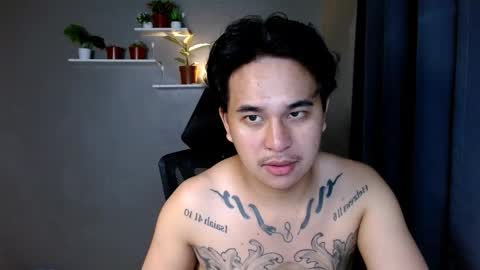 Snapshot of tattooguy1209 chatting on December 16, 6:18 am zareen online show from December 16, 6:18 am