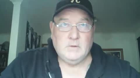 Snapshot of tattzsexy chatting on November 19, 10:32 pm tattzsexy online show from November 19, 10:32 pm