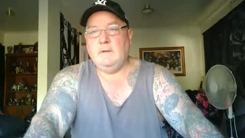 tattzsexy online show from March 8, 11:19 pm