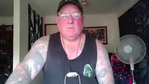tattzsexy online show from May 2, 2:05 am