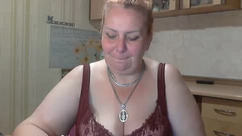 Snapshot of tatyanka_ chatting on November 18, 4:39 am tatyanka_ online show from November 18, 4:39 am