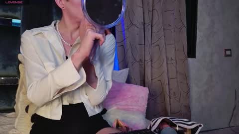 Snapshot of taurito___ chatting on October 7, 6:10 am taurito___ online show from October 7, 6:10 am