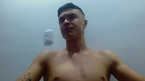 Snapshot of taurus4k chatting on December 29, 1:45 am taurus4k online show from December 29, 1:45 am