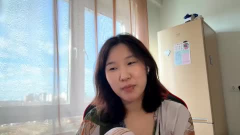 Aya online show from November 5, 10:37 am