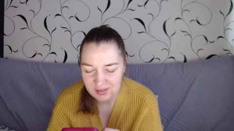 Snapshot of taxxxu chatting on December 3, 7:16 am Diana online show from December 3, 7:16 am