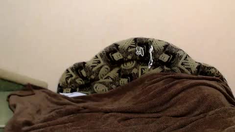 Snapshot of tayagirl chatting on November 17, 5:41 pm Taya online show from November 17, 5:41 pm