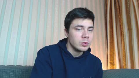 Snapshot of tayler_durden_1 chatting on December 17, 4:23 am ... online show from December 17, 4:23 am