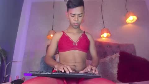 Snapshot of taylor_106 chatting on January 15, 11:10 am Taylor Duran. online show from January 15, 11:10 am