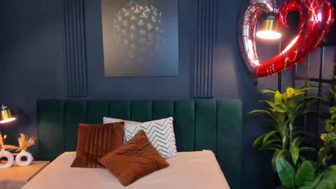 Taylor Bennet online show from February 27, 12:13 pm