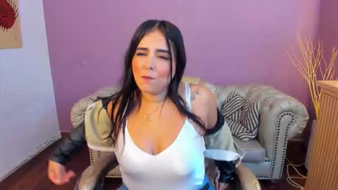 Taylor Bennet online show from October 3, 12:13 pm