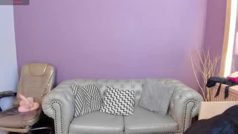 Taylor Bennet online show from October 8, 12:14 pm