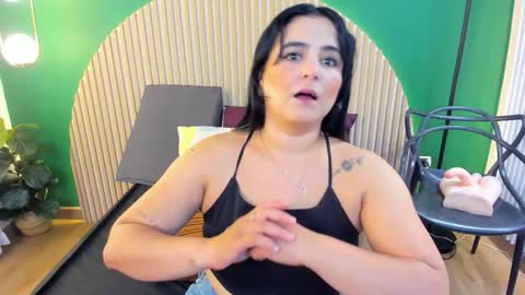 Taylor Bennet online show from November 15, 11:43 pm