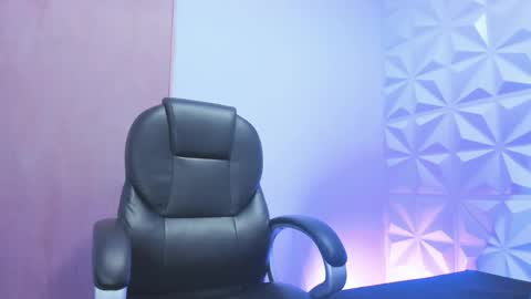 Taylor online show from January 13, 2:55 pm