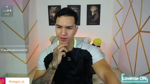 Snapshot of taylor_johnn chatting on February 8, 8:32 pm Penagos zz online show from February 8, 8:32 pm