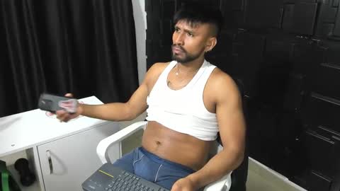 taylormaccurdy_ online show from September 11, 3:01 pm