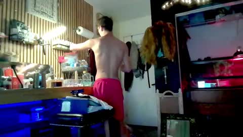 Trevorling online show from September 26, 7:40 pm