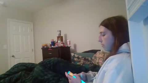 taylorslay online show from December 19, 3:46 am