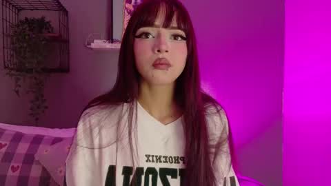 TAYLOR  online show from November 15, 11:51 am