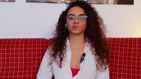 Tay Tay online show from February 12, 1:00 am