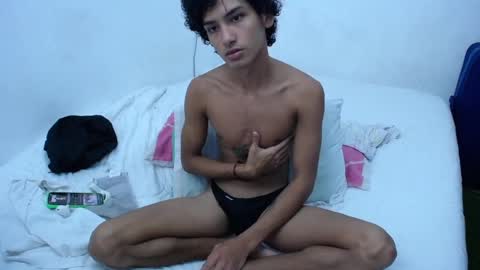 Tayron online show from December 13, 4:16 pm