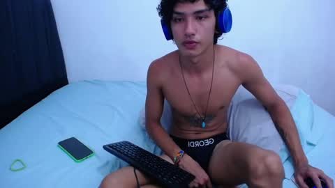 Tayron online show from January 23, 2:12 am