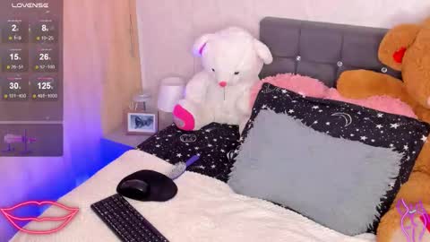  TAYSSA  ONLINE FROM 0630 PM - 1130 PM COLOMBIAN HOUR online show from March 4, 1:33 am