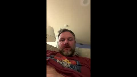 Snapshot of tbiz82 chatting on February 12, 7:44 am Tbiz82 online show from February 12, 7:44 am